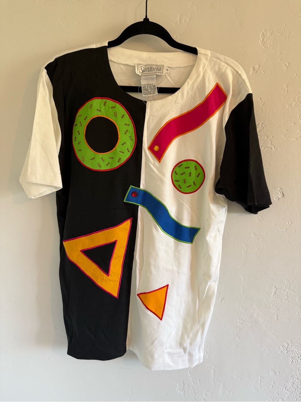Vintage Santoria Black & White Geometric Graphic Tee with Colorful Shapes Rare